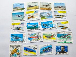 Lotto di 100 Francobolli Aeronautici