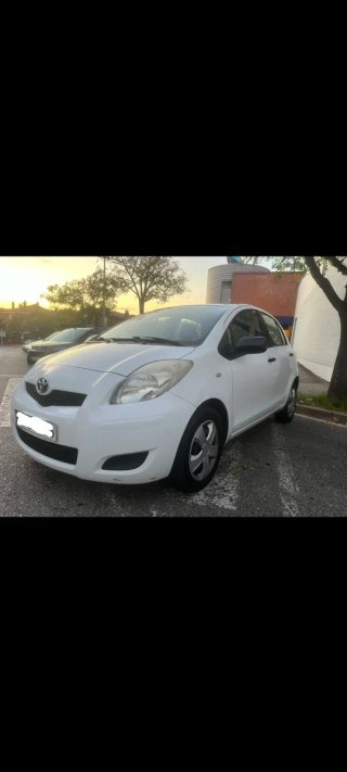 Toyota Yaris 2011