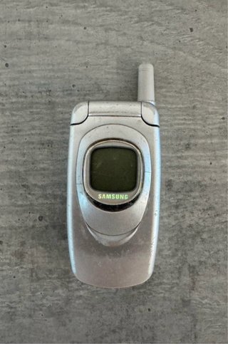 Samsung argento - telefono non testato