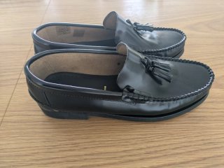 Mocasines negros con borlas