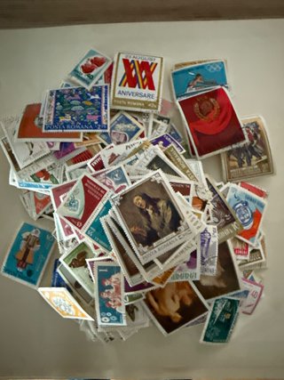 Francobolli rumeni in lotto