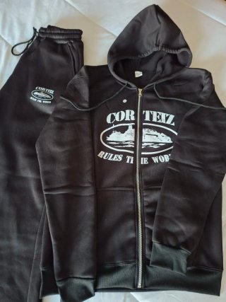 Chándal Corteiz Negro