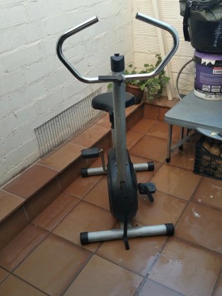 Bicicleta Estática de Entrenamiento