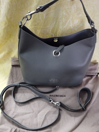 Bolso Balenciaga Carrie Hobo Small Piel Gris