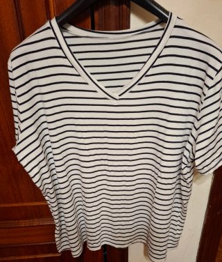 Camiseta de punto frío a rayas