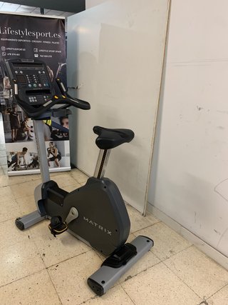 Bicicleta Estática Matrix U5x seminueva