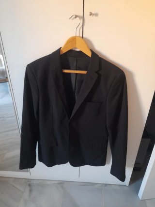 Americana negra talla 48