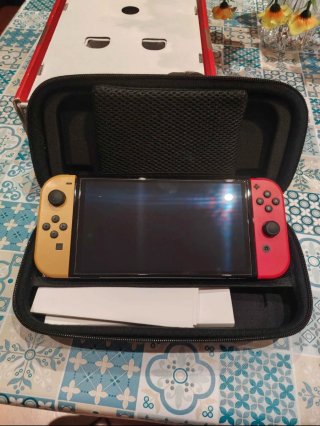 Nintendo Switch OLED Rossa/Gialla