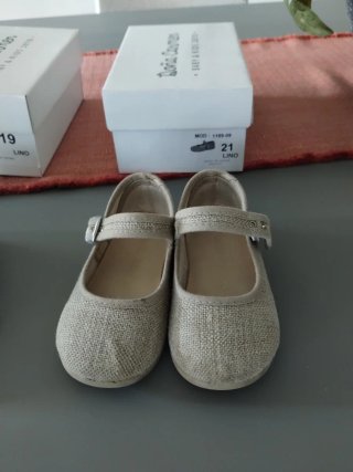 Scarpe per bambina taglia 21