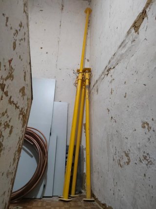 8 Puntales de Obra Extensibles