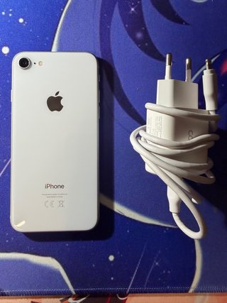 iPhone 8 64GB Blanco incluido Cargador y funda