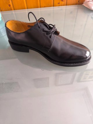 Zapato de vestir negro hombre