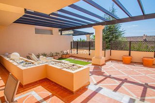 Piso en venta en Las Brisas en Marbella
