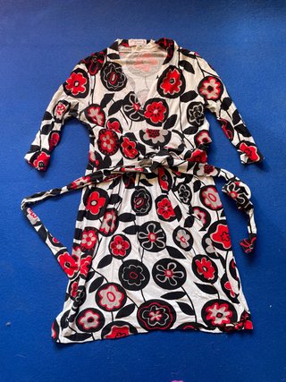 Vestido cruzado estampado floral