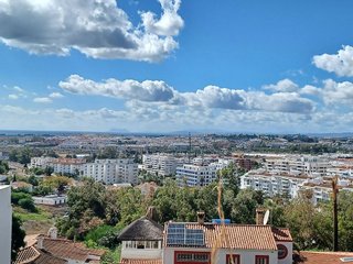 Solar en venta en Las Brisas en Marbella