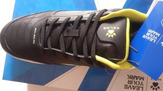 Zapatillas Kelme Goleiro Negras y Amarillas
