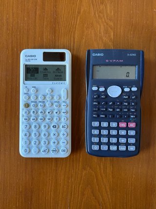 Lote de 2 Calculadoras Casio  fx-991SPCW y fx-82MS