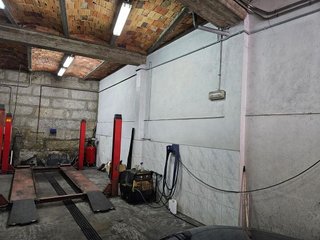 Local comercial en venta en Ventiun en Ourense