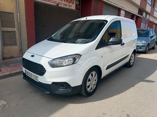 Ford Transit Courier 2021