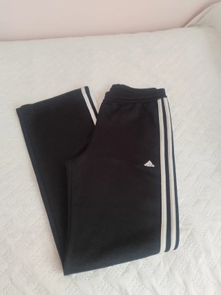 Pantalón chándal Adidas negro