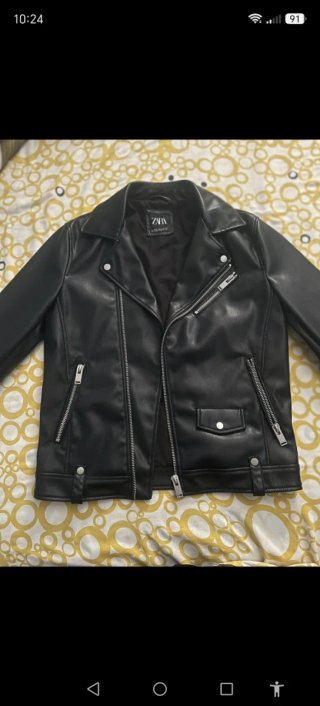 Chaqueta Biker Negra ZARA Niña talla 10 140cm