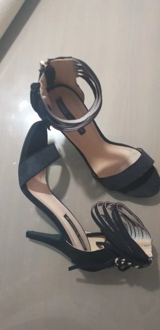 Sandalias de tacón negras talla 39