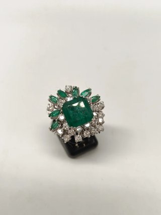 Anillo vintage Oro blanc 18k Esmeralda y Diamantes