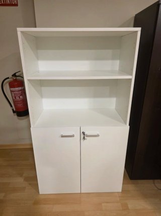 Mueble de Oficina Blanco con Estantes