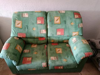 Sofá de 2 plazas estampado