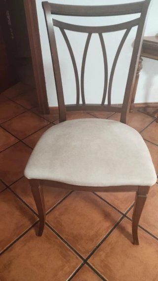 Sillas de comedor madera y tela beige