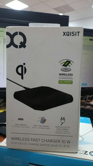 Cargador Inalámbrico 10W XQISIT Qi + Enchufe Quick