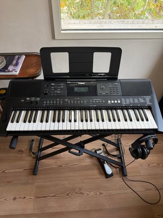 2 Teclados Yamaha PSR-E463 con Soporte