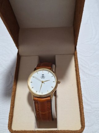 Reloj de Pulsera con Correa de Piel