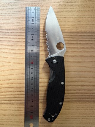 Spyderco Tenacious G10 Navaja