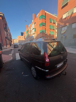 Peugeot 807 2012