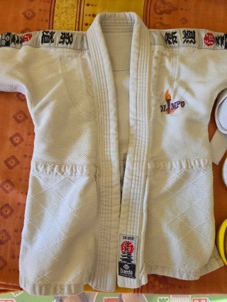 Kimono Daedo para Judo o Jiujitsu (hasta 6 años)