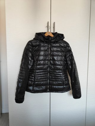 Parka ligera negra