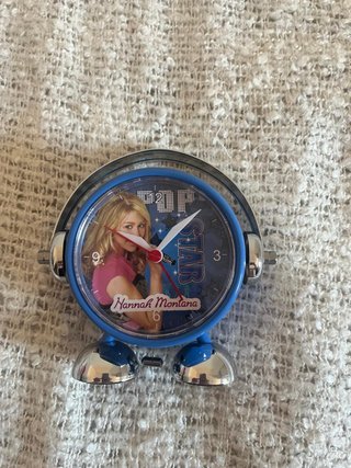 Despertador Hannah Montana. Esta sin usar.