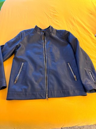 Chaqueta de piel sintética azul