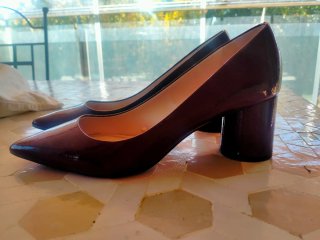 Zapatos de tacón granate charol