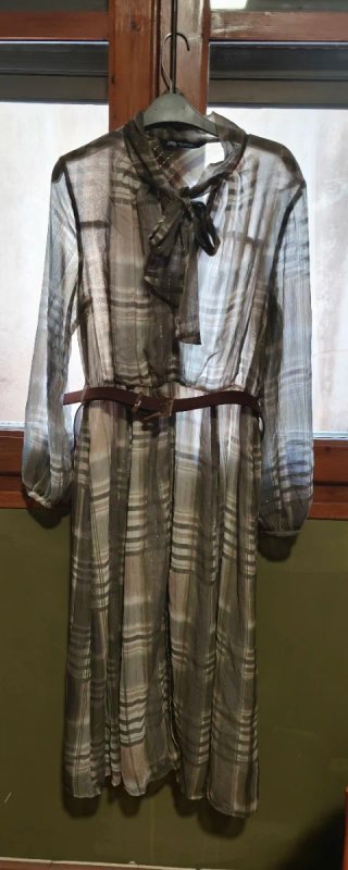 Vestido midi Zara manga larga cuadros