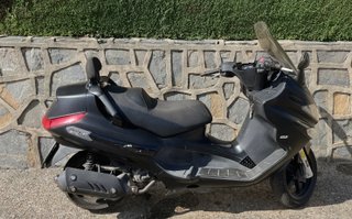 Piaggio Xevo 125 Negra