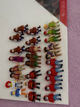 Lote de 25 Figuras Disney