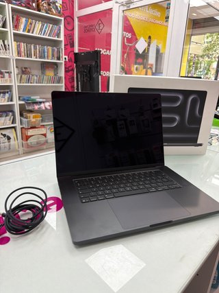 Portatile Apple MacBook Pro 16'' M5 MAX/48gb/2TB