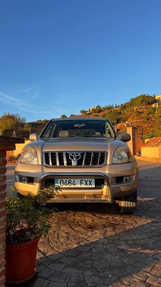Toyota Land Cruiser VXL D-4D