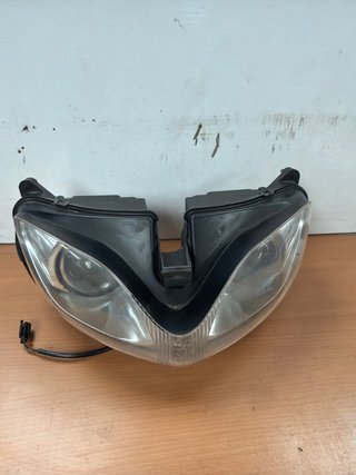 Faro delantero Suzuki Bandit 600 (02-04)