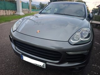Porsche Cayenne platinum edition