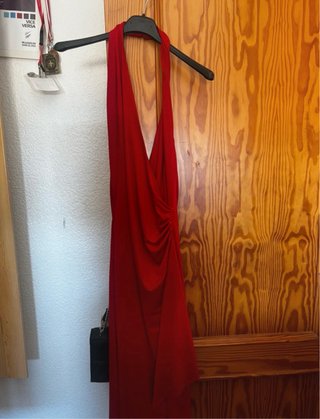 Vestido rojo espalda descubierta
