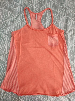 Camiseta de tirantes salmón