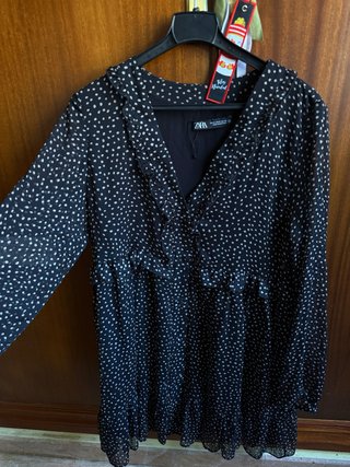 Vestido fluido de topos Zara